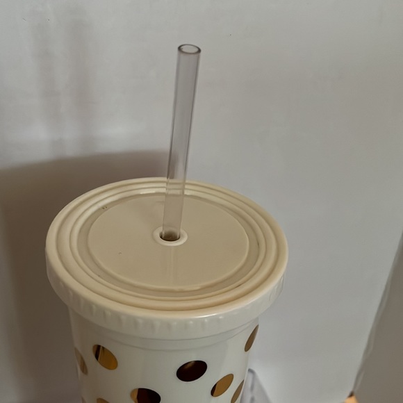 Kate Spade Cream with Gold Dot Acrylic Cold Cup Tumbler/Clear Straw EUC 24oz - Picture 3 of 4